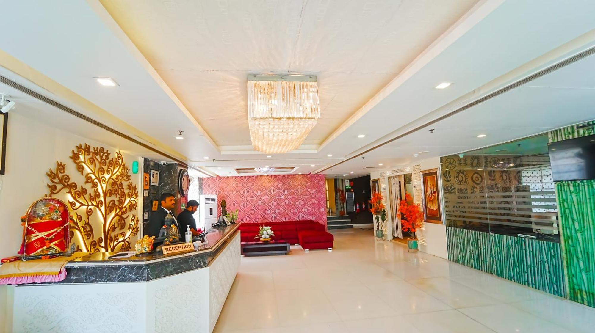 Atulyaa Taj Hotel