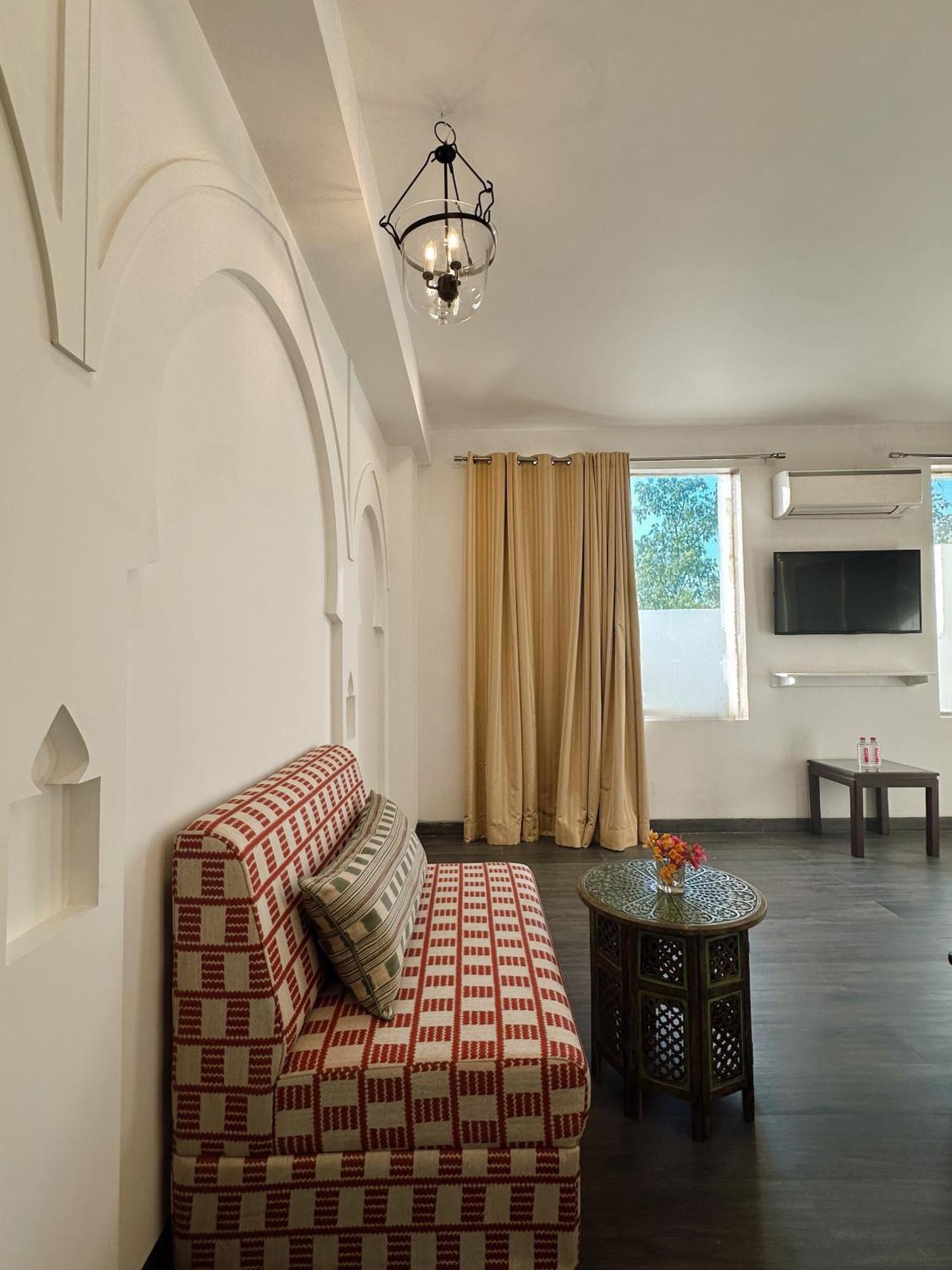 Atulyaa Taj Hotel