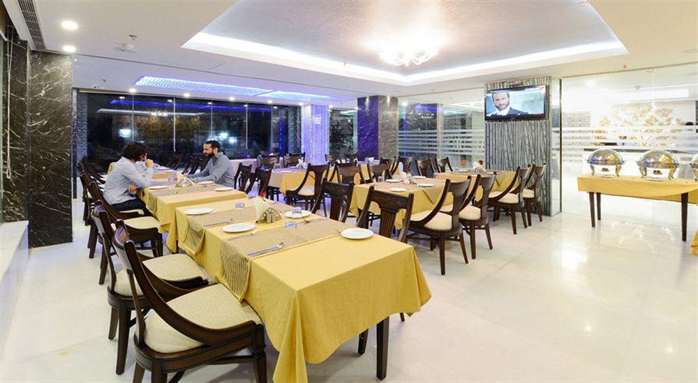 Atulyaa Taj 4*